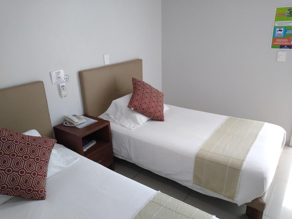 Suites Chapultepec Guadalajara Exterior foto
